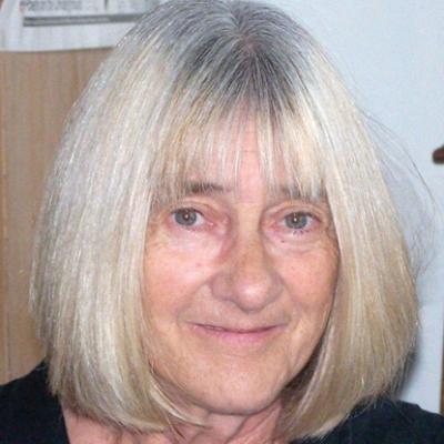 Helen_Constantine